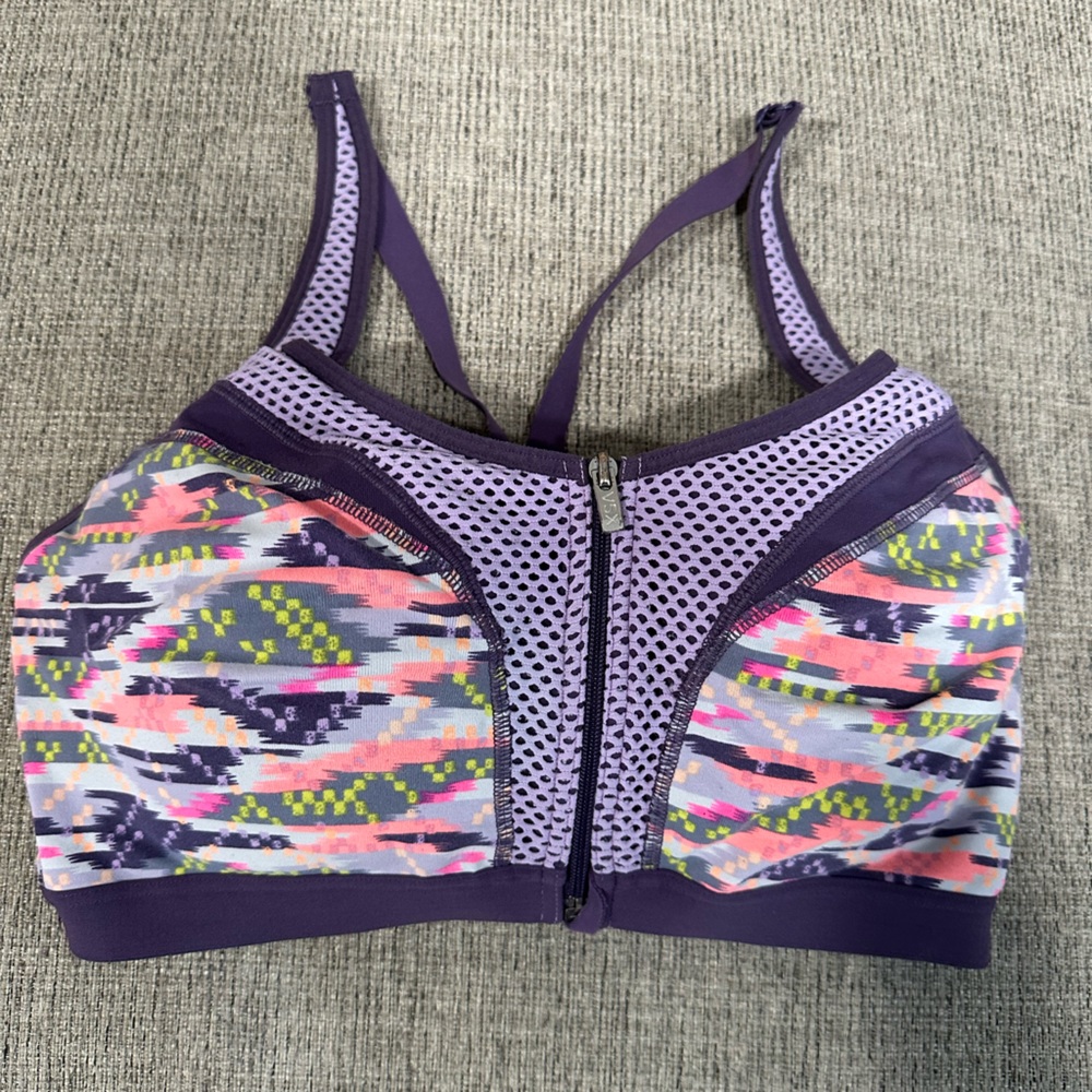 VSX Sports Bra - 36DD